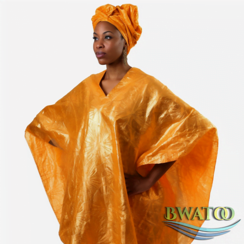 Boubou Élégant en Bazin Riche – L’Écho de la Mode Africaine Authentique